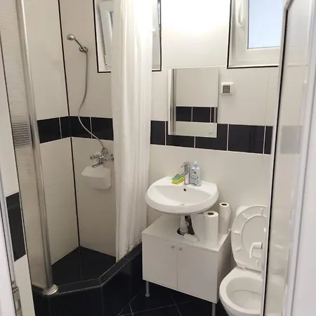 Апартамент Emona 5 Floor 3 *